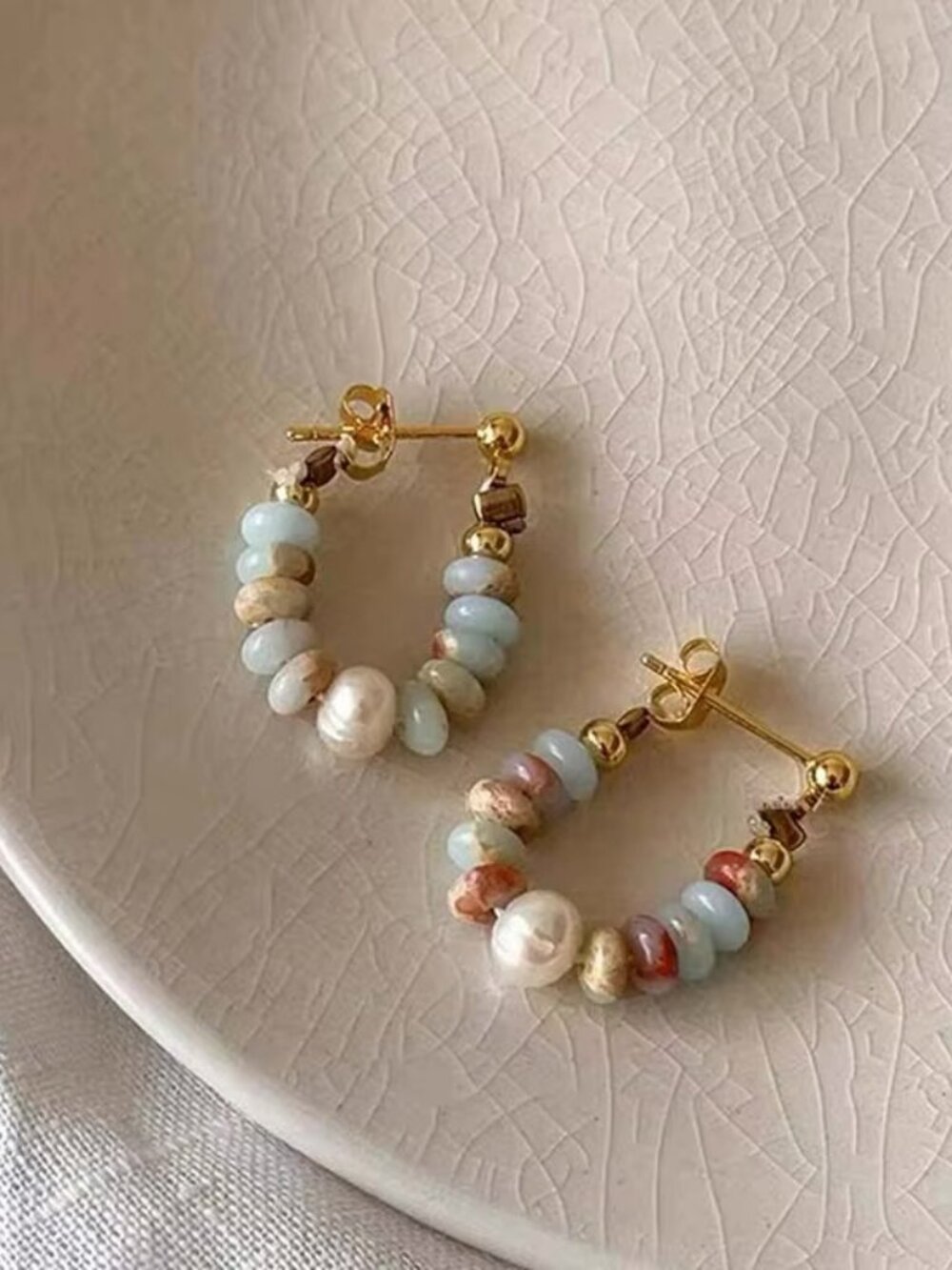 Vacation Style Natural Stone Beaded Earrings Gold Tone Hardware